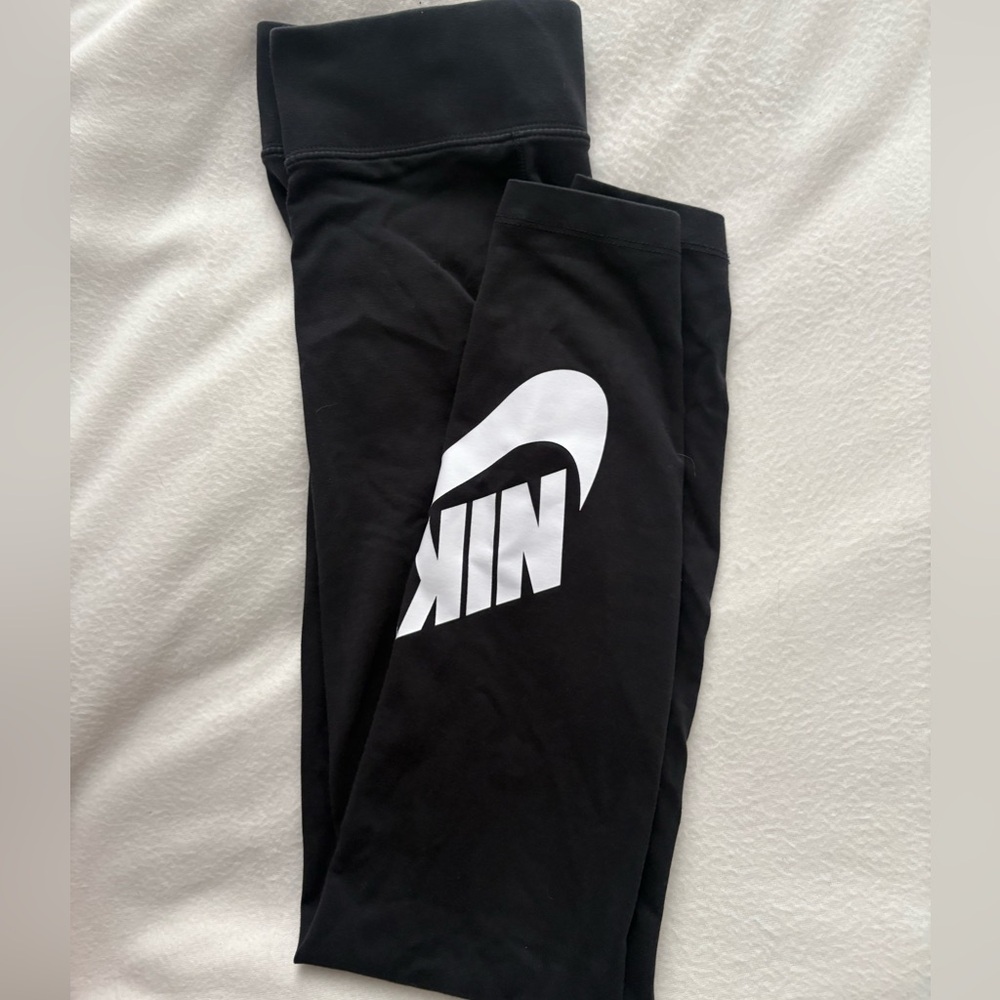 Brand New Nike High Waisted Leggings